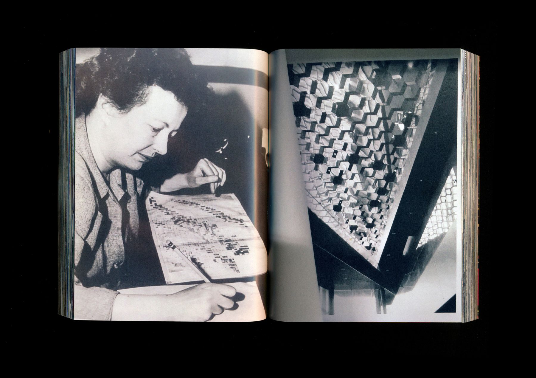 Untitled (Zentralbibliothek) (2 of 27) — Manuel Boden