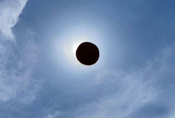 Orange Eclipse — Manuel Boden